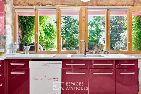 Ensemble immobilier de deux maisons avec salle de réception en campagne