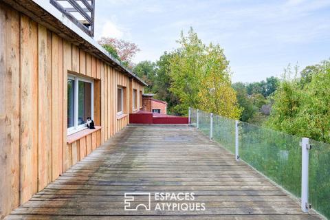 Ancien bâtiment industriel réhabilité de près de 900m2