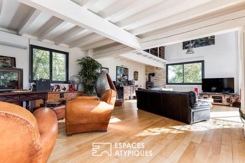 Longère avec piscine et parc arboré dans le Lauragais