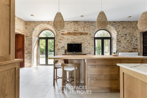 Maison de maître avec parc et dépendances