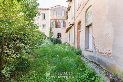 Former convent with remarkable volumes and potential for rehabilitation