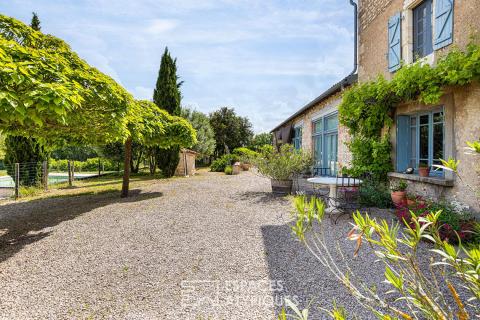 Propriété de charme avec gîtes et réception en plein vignoble