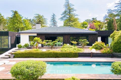 Architect-designed house with swimming pool in Sorèze