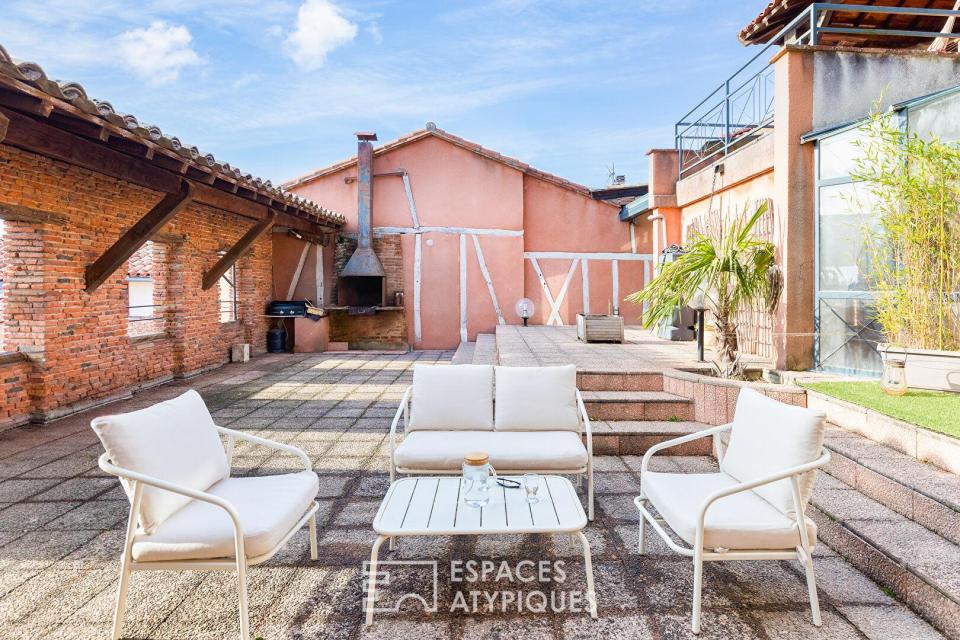 Maison d'exception, vues et terrasses en coeur de village