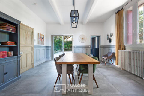 Grande maison de notable avec piscine et dépendance