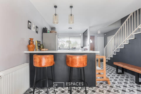 Renovated house with south-facing terrace and garage