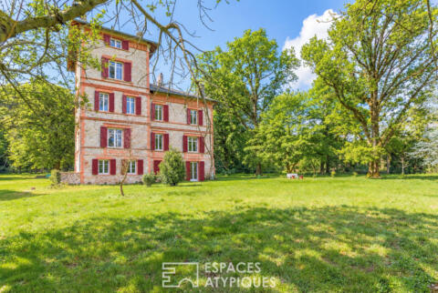 Château du XVIIIème sur le chemin de St-Jacques-De-Compostelle
