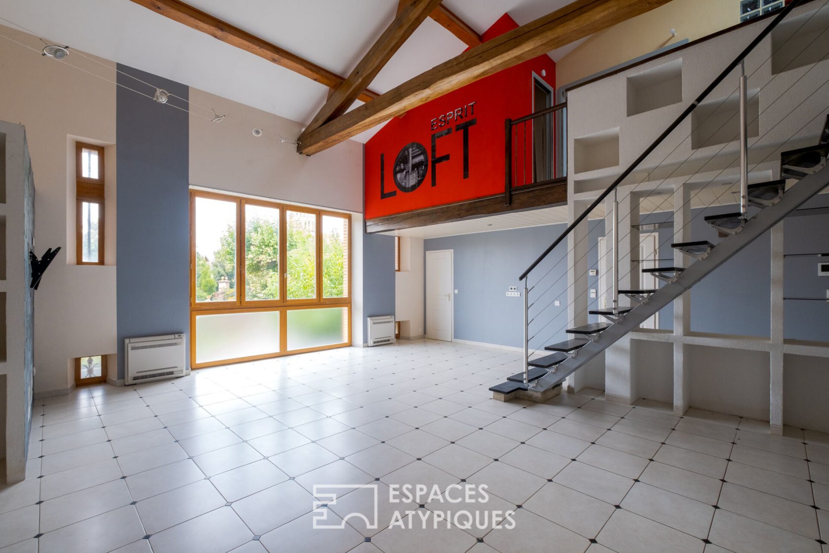 Maison type loft dans le centre historique
