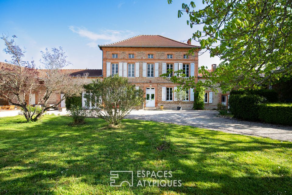 Maison de caractère et sa dépendance aménagée aux portes de LAVAUR