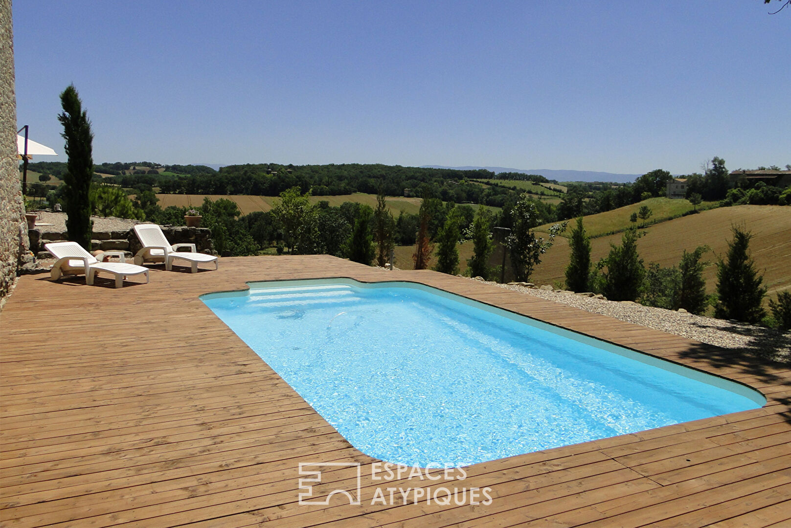 Belle propriété avec piscine et vue imprenable