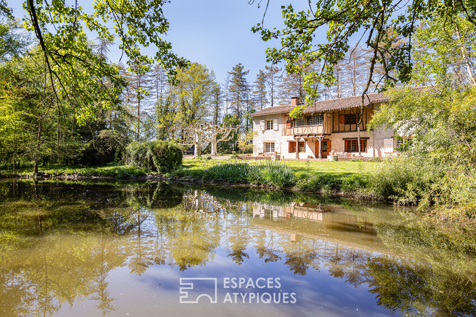 Farmhouse to renovate on the Toulouse/Albi axis