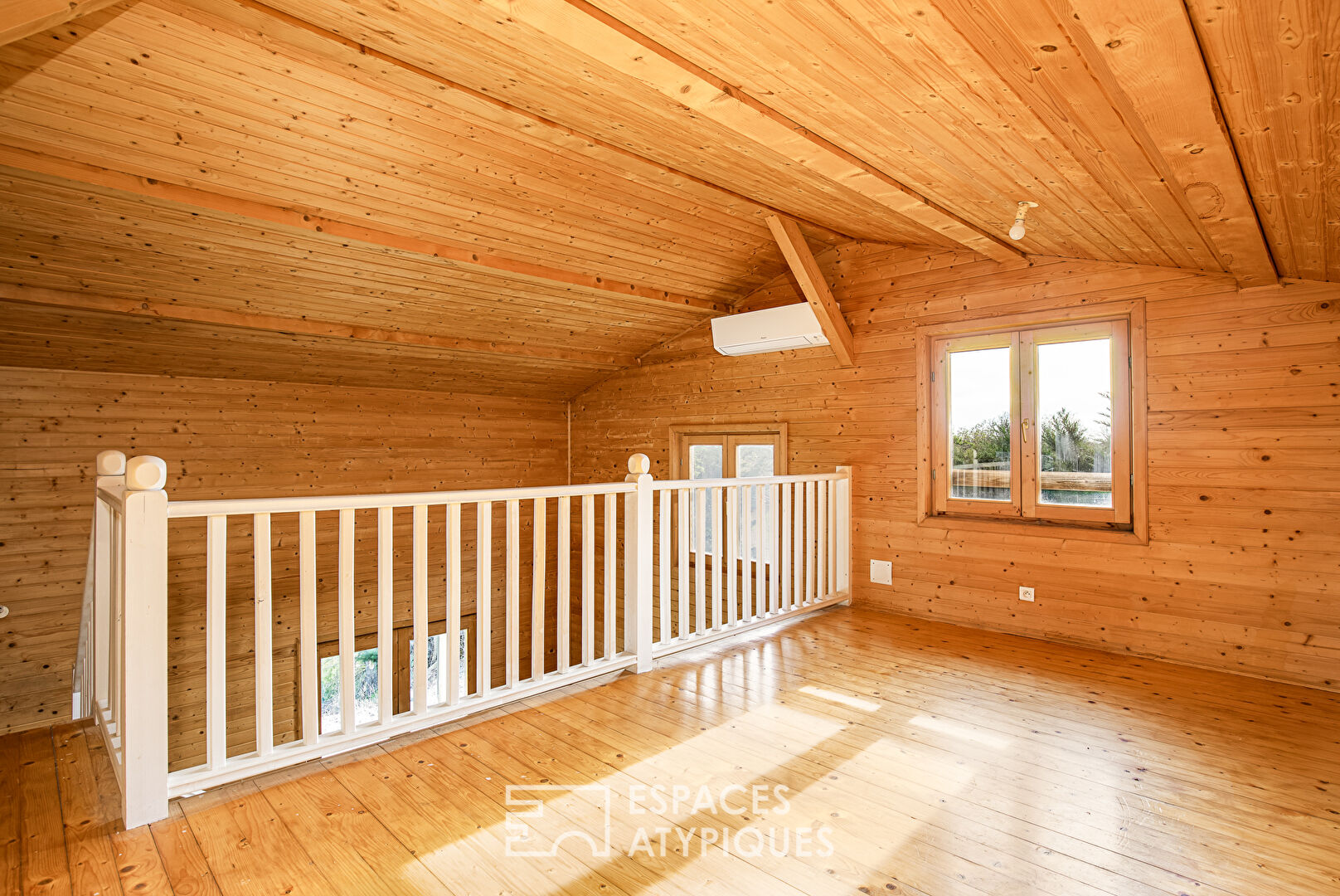 Maison avec vue dégagée à PUYGOUZON