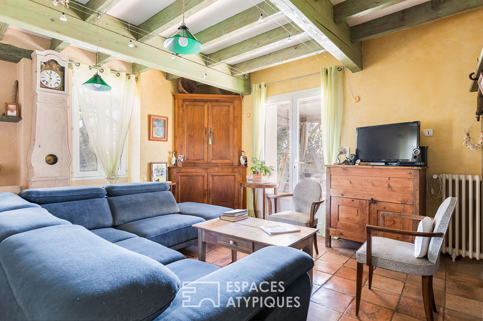 Maison en pierre dans un environnement privilégié à PUYGOUZON