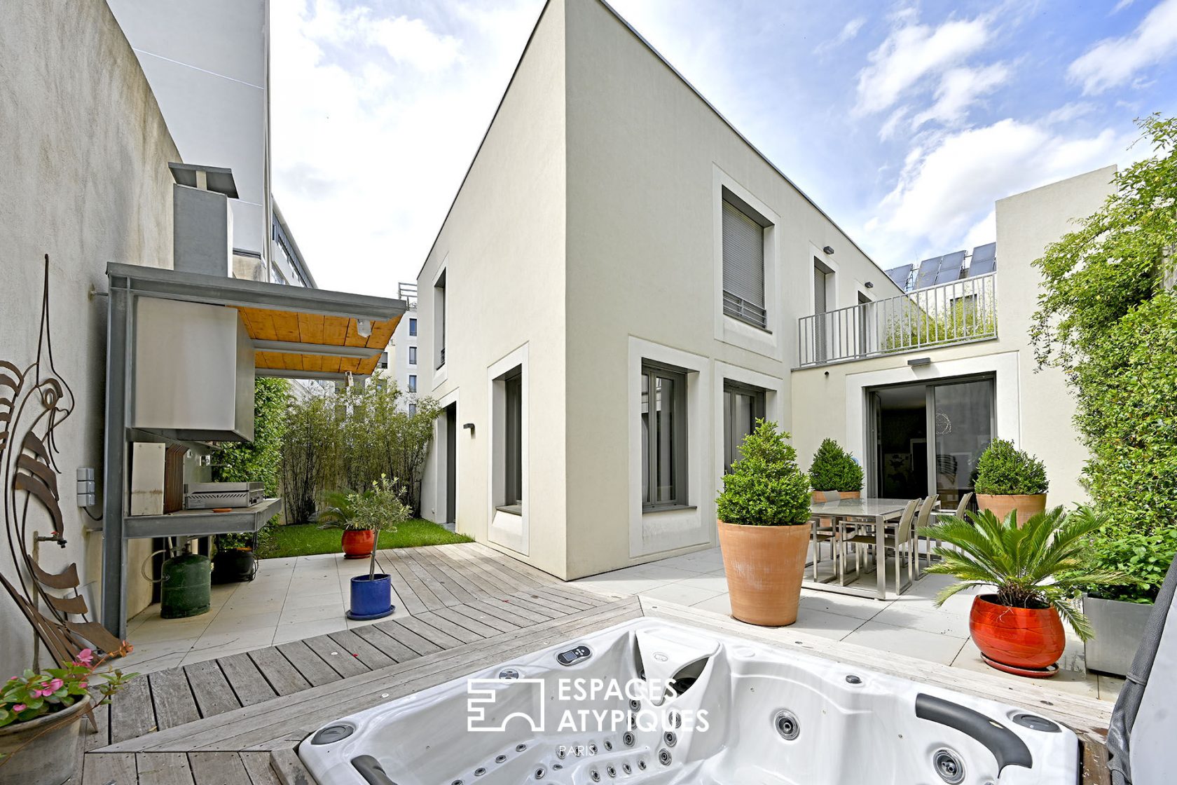 A haven of peace in the city center