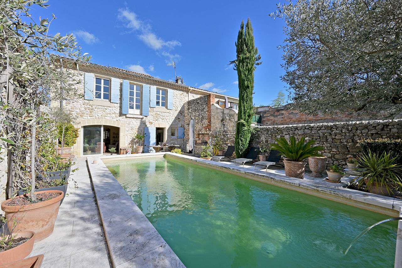 Maison de village avec jardin