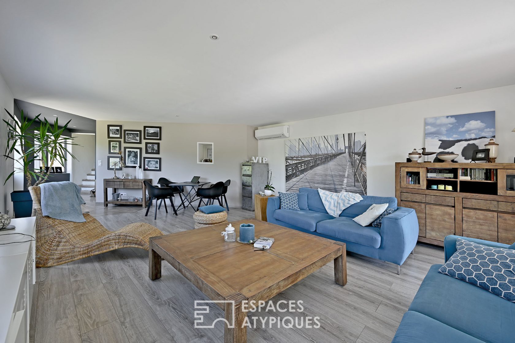 Contemporary reinterpretation of an old wine farmhouse