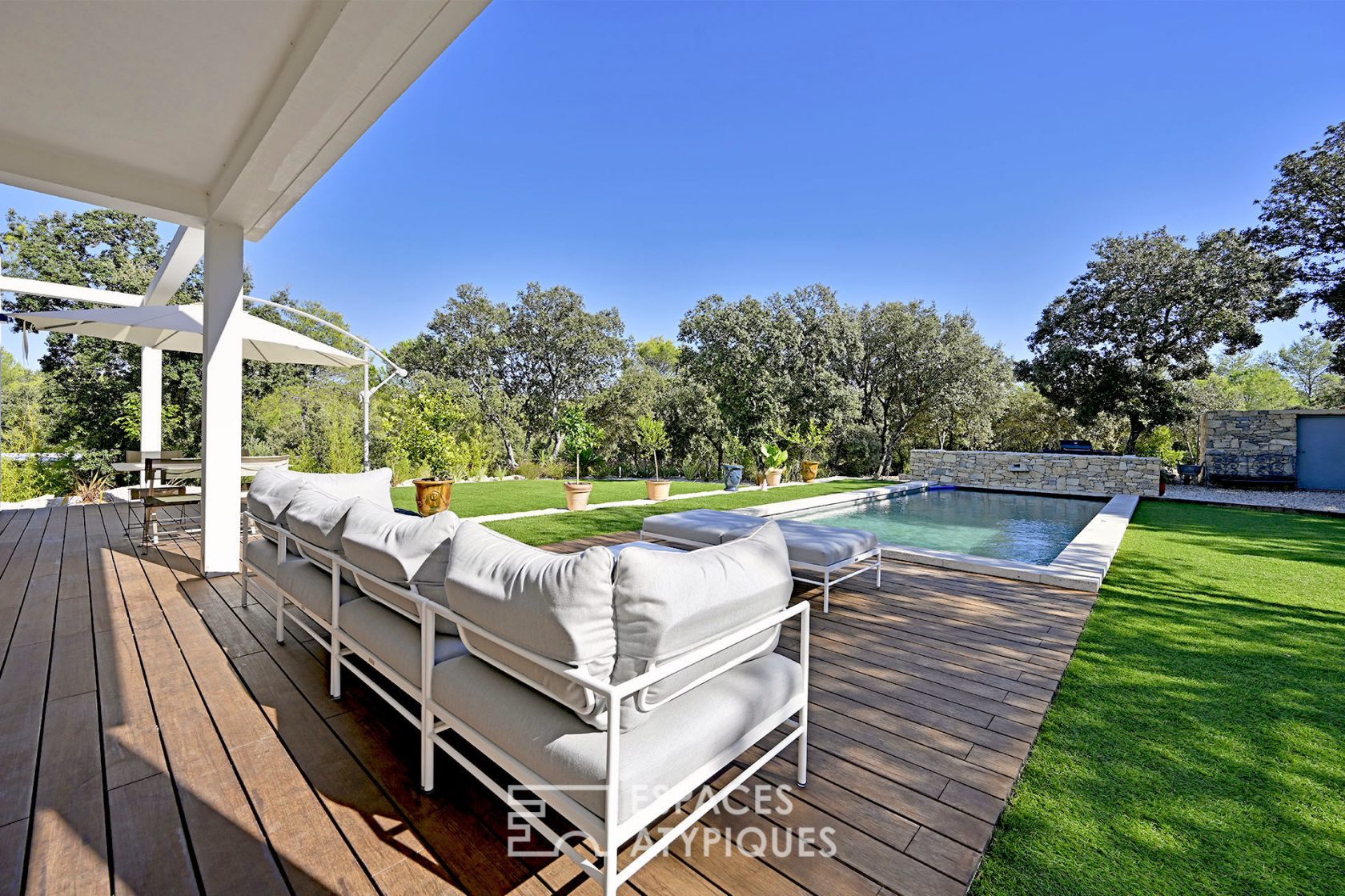 Extremely rare contemporary villa in Vaunage