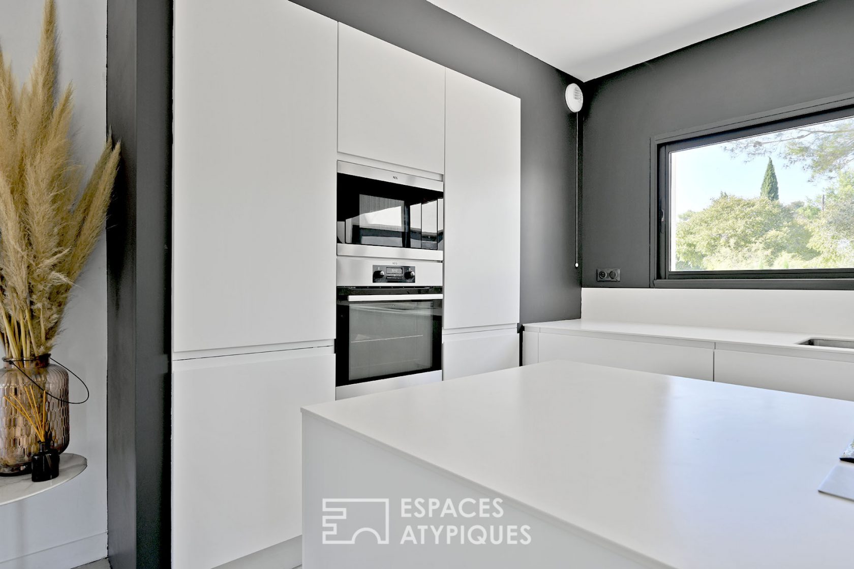 Extremely rare contemporary villa in Vaunage
