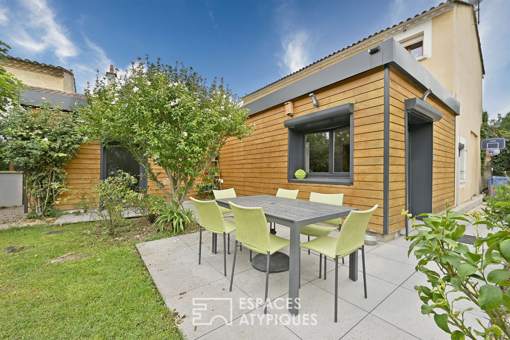 Very nice family house completely renovated
