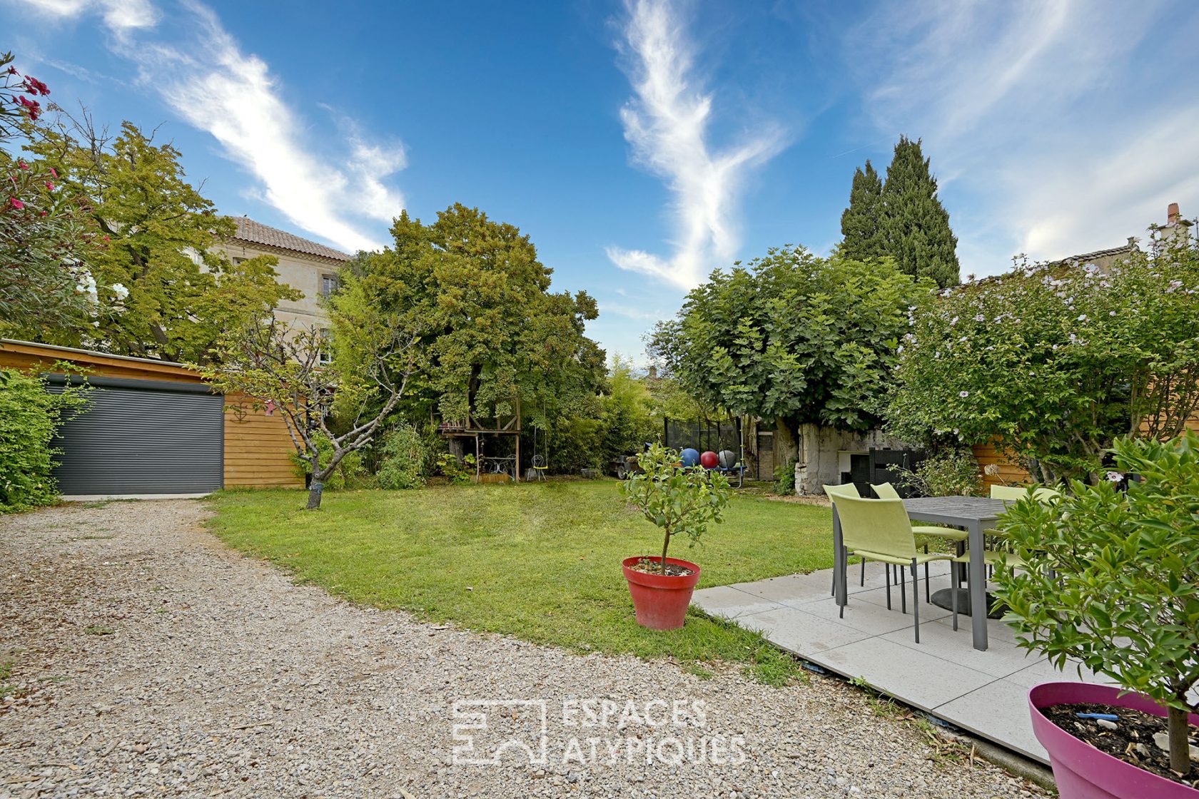 Very nice family house completely renovated