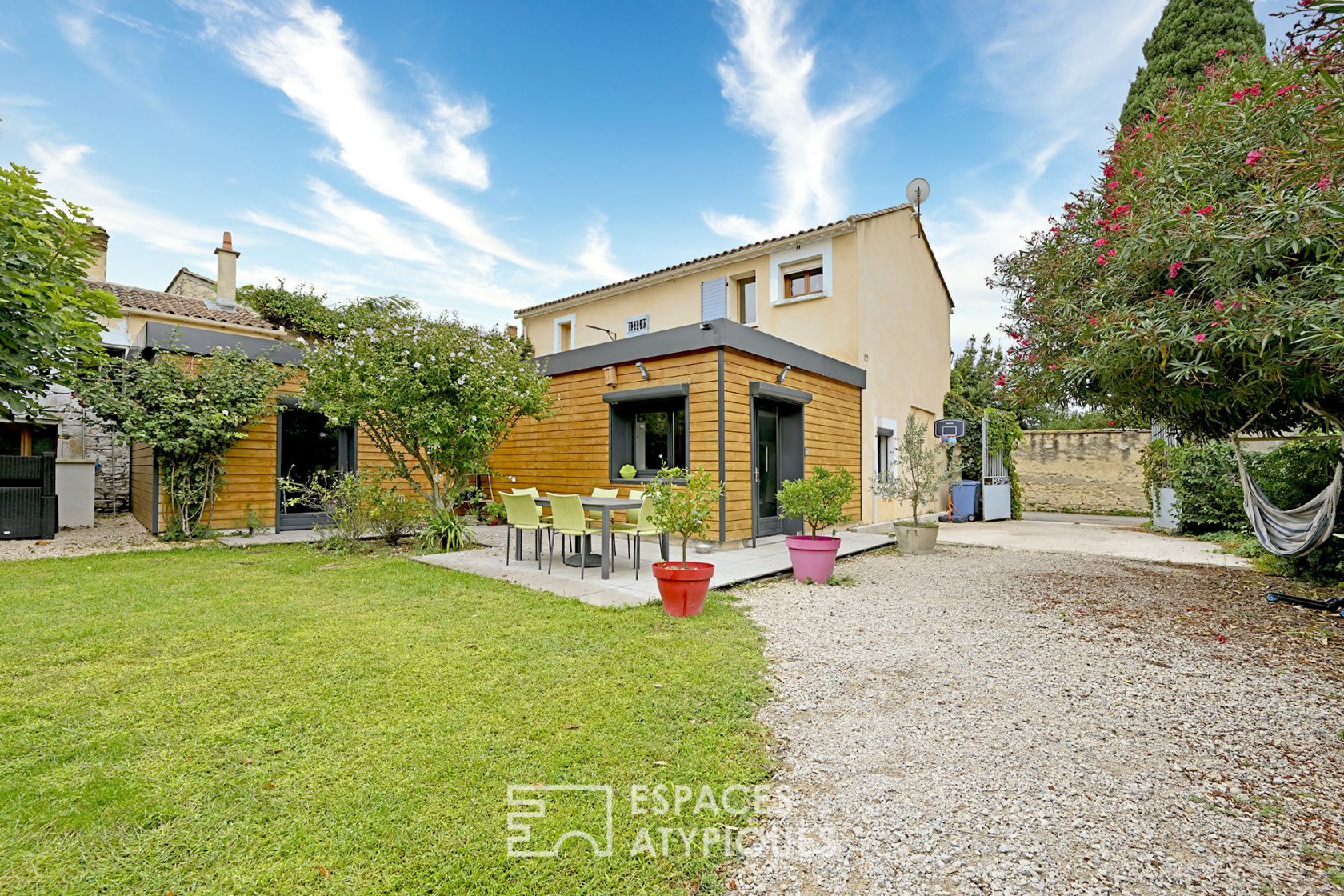 Very nice family house completely renovated
