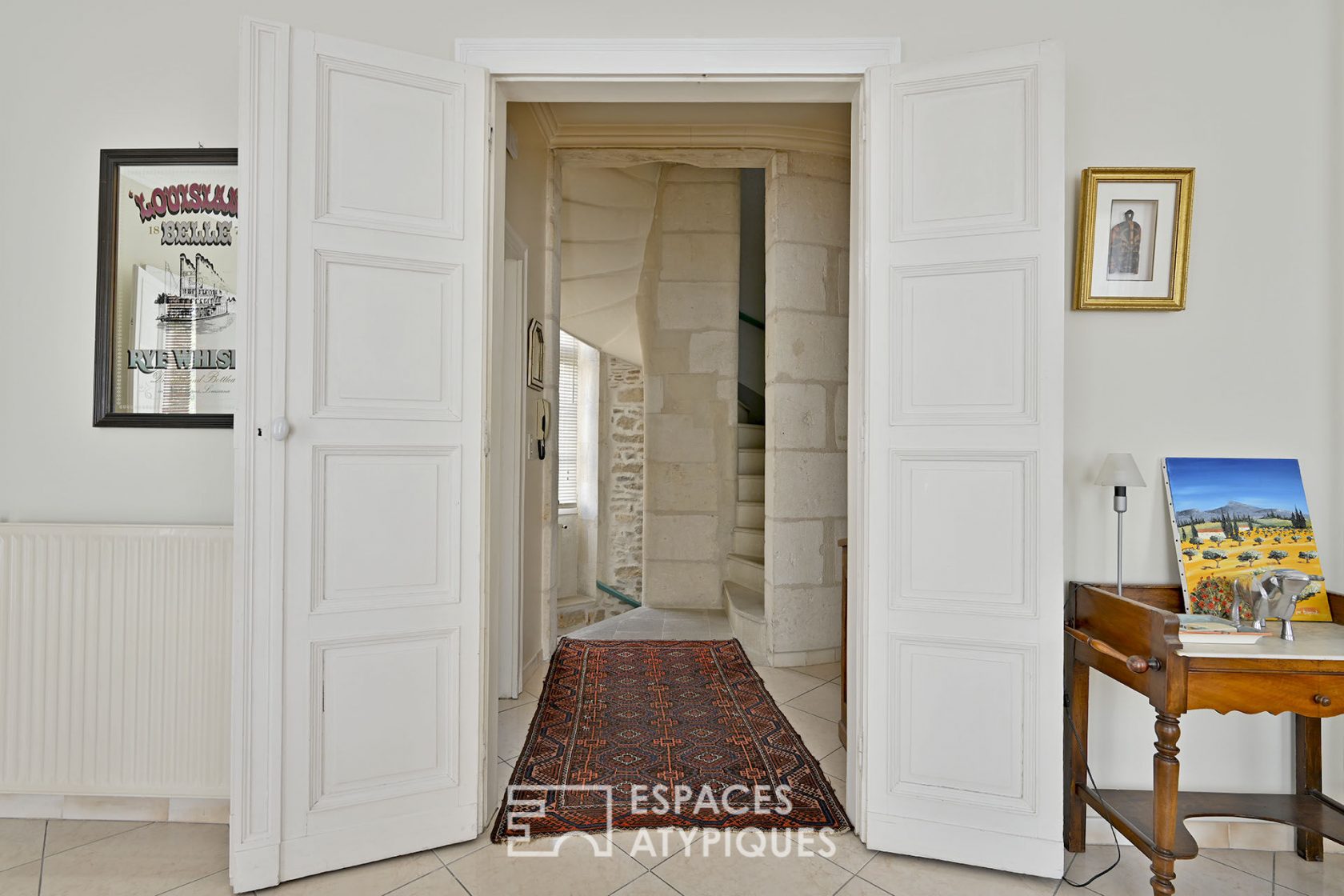 Bright townhouse Nîmes with large garage