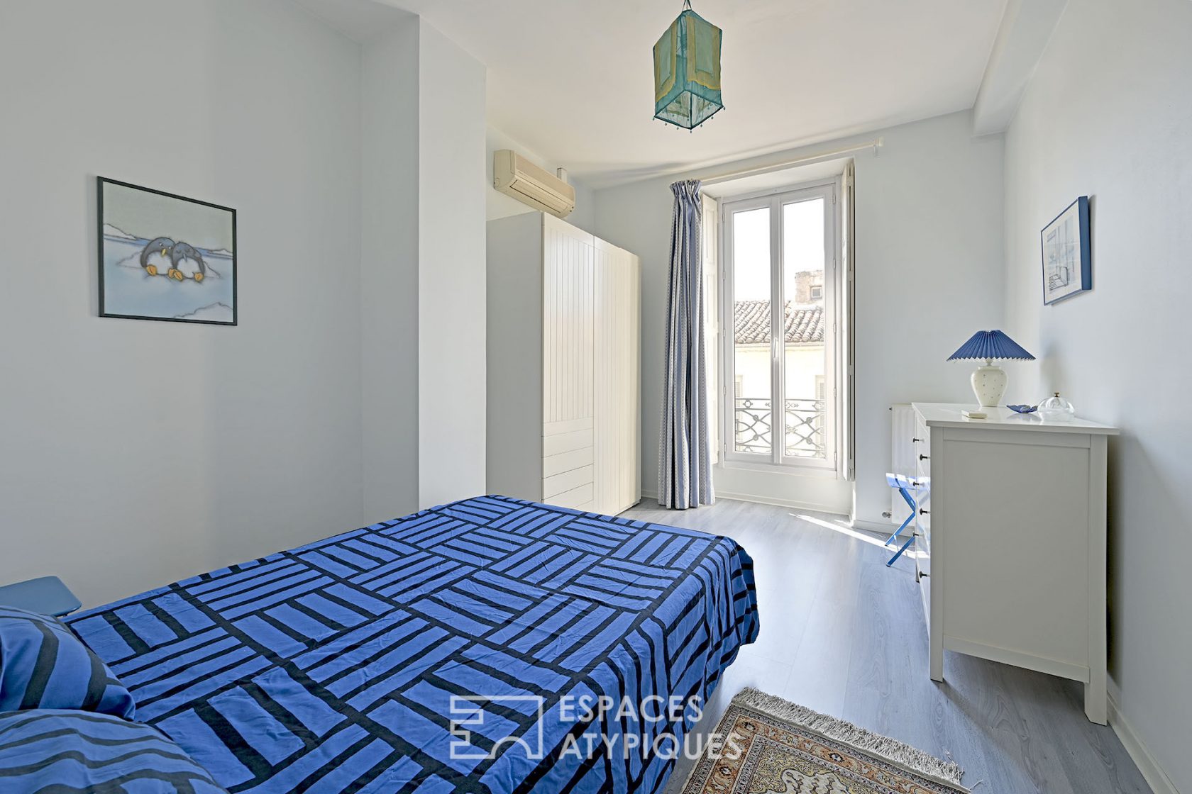 Bright townhouse Nîmes with large garage