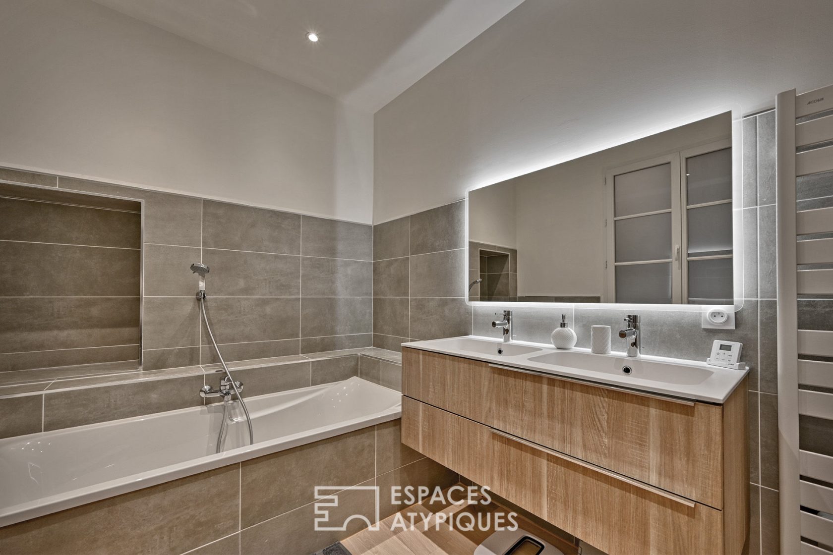 Beautifully renovated apartment in the city center