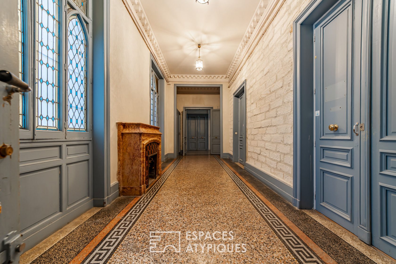 Appartement de charme avec terrasse – Jardins du Peyrou