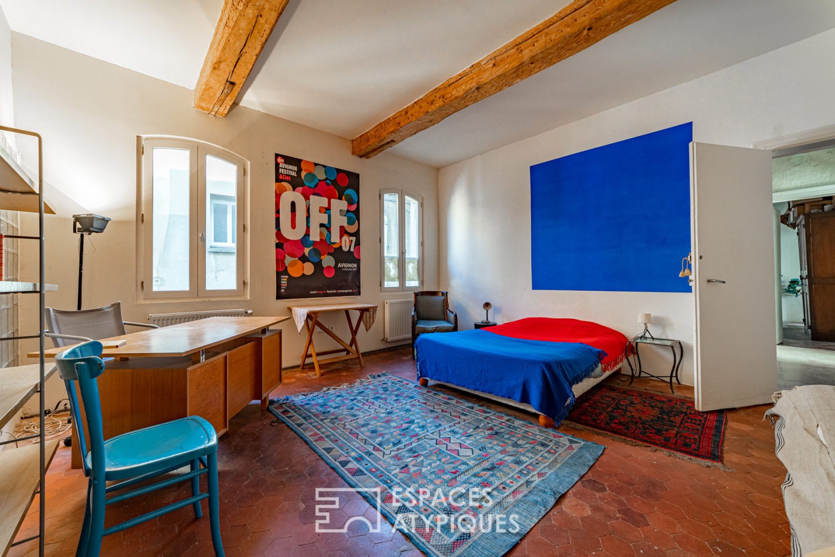 Apartment rehabilitated in a former factory and its artist’s studio