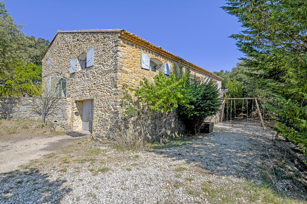 Cévennes gardoises, old sheepfold completely renovated