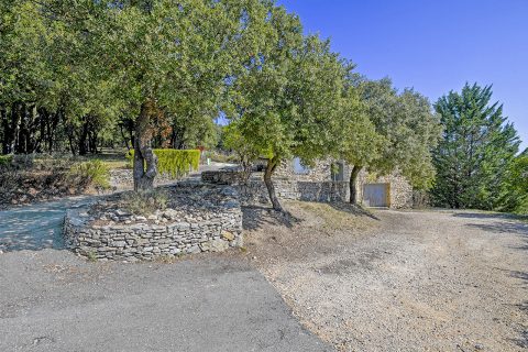 Cévennes gardoises, old sheepfold completely renovated