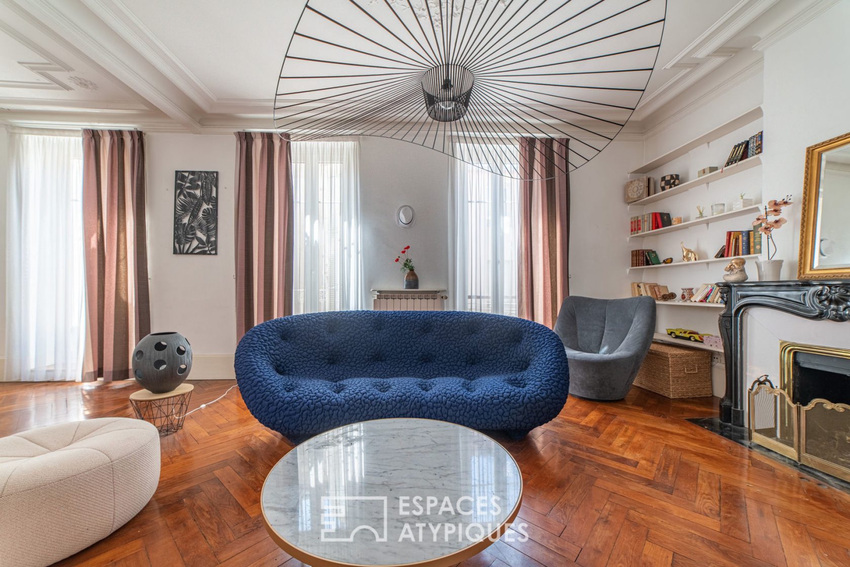 Elegant townhouse with terrace and garage