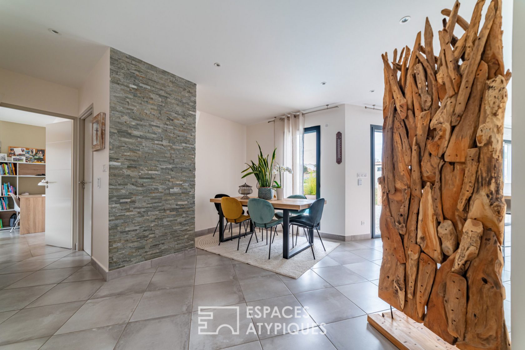 Villa avec piscine dans quartier résidentiel Nîmes Ouest