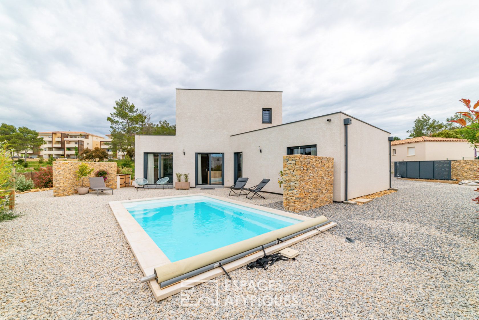 Villa avec piscine dans quartier résidentiel Nîmes Ouest
