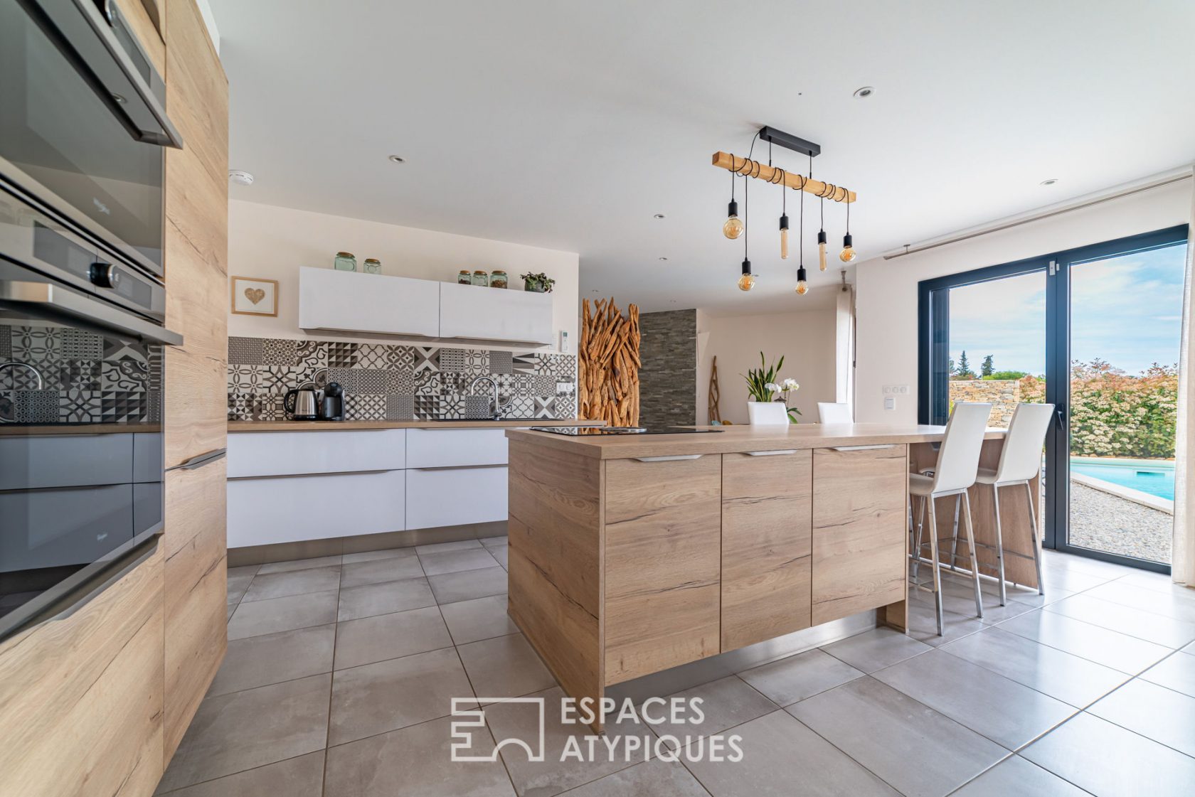 Villa avec piscine dans quartier résidentiel Nîmes Ouest