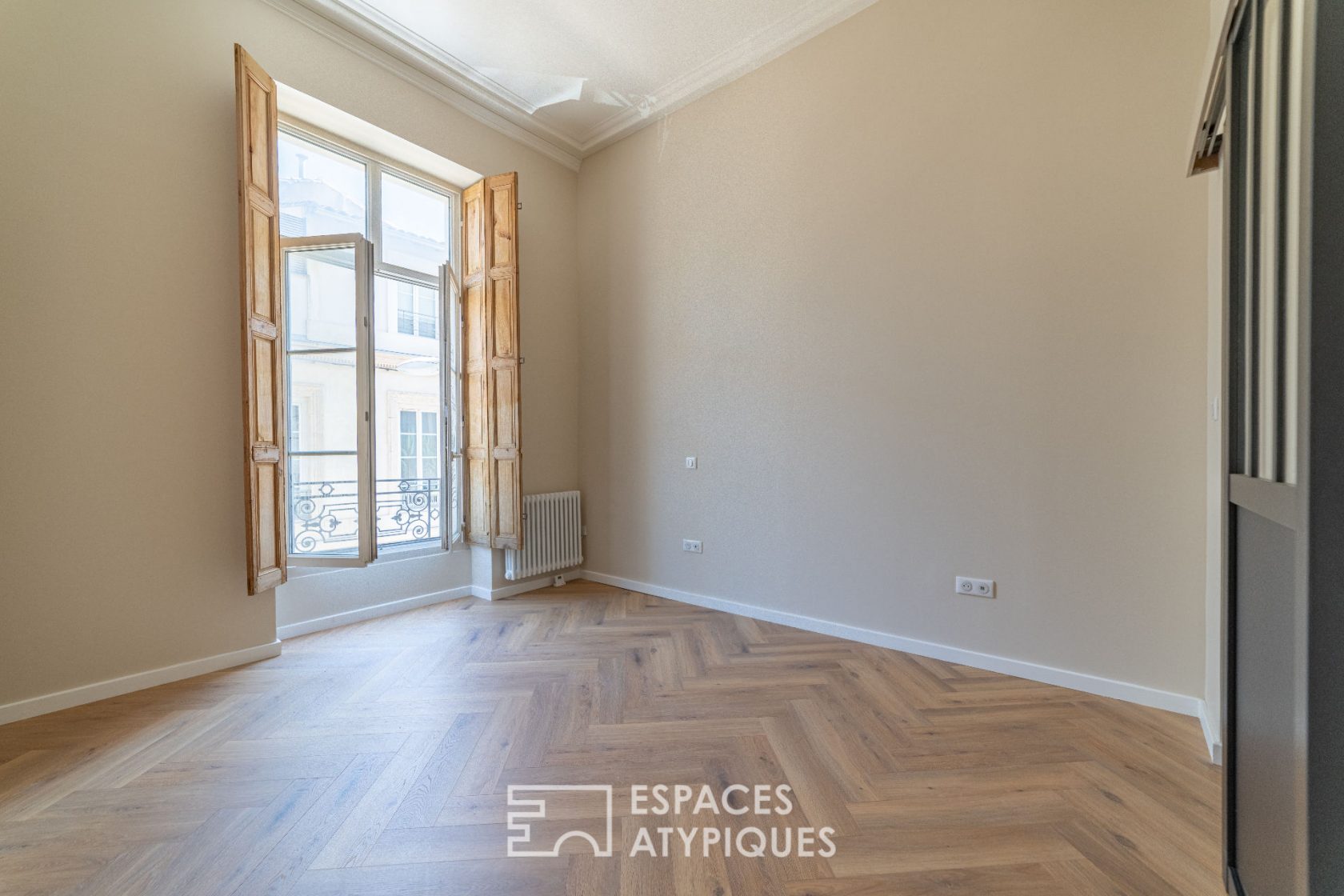 Renovated apartment near Arènes