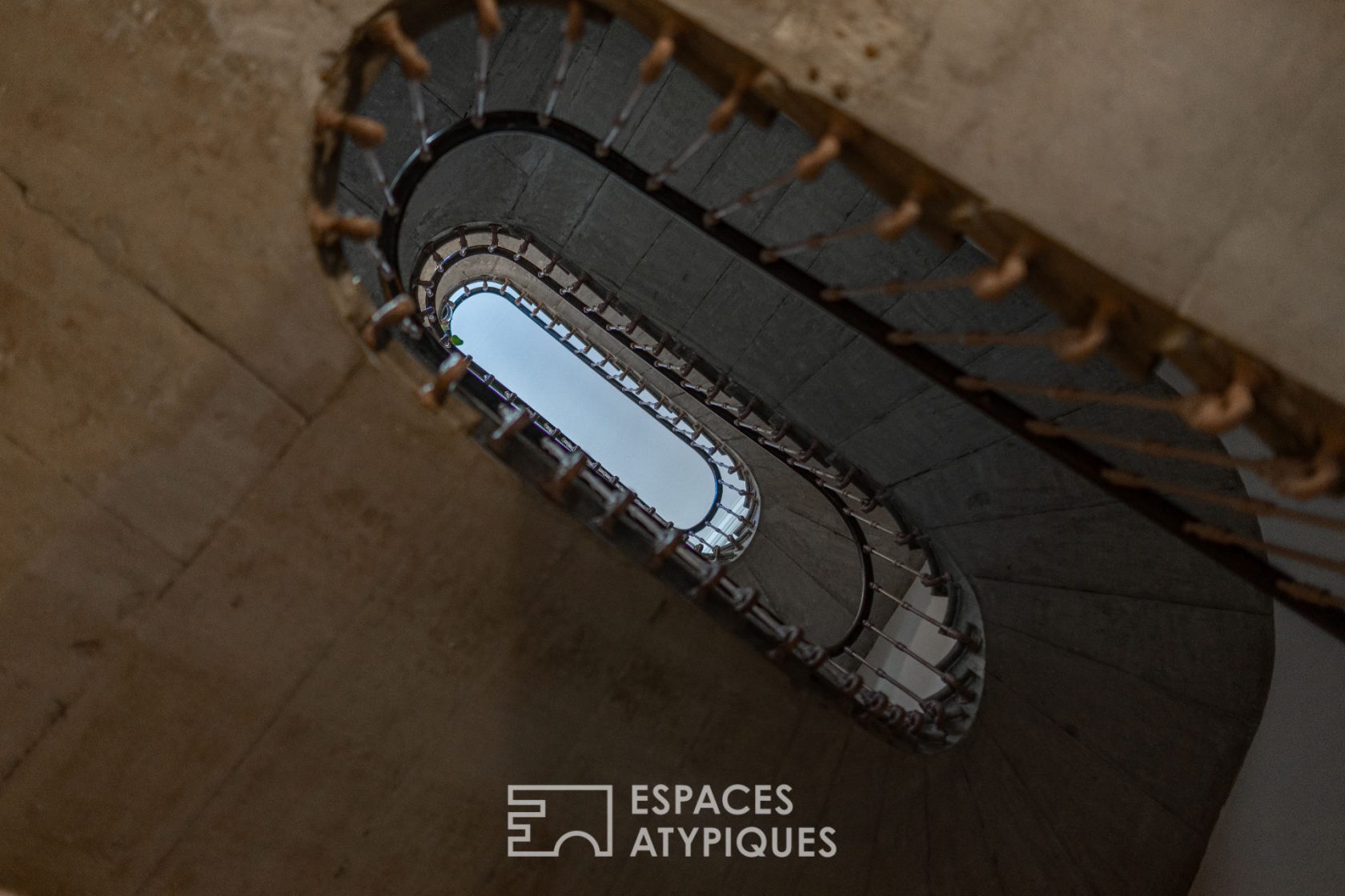 Renovated apartment near Arènes