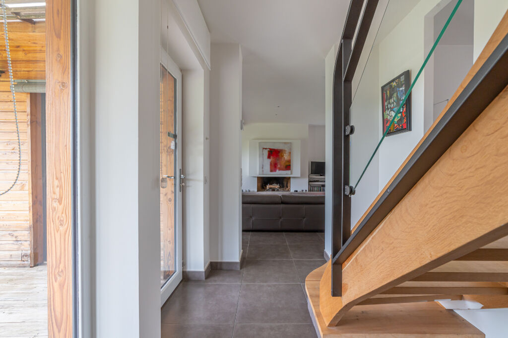 Villa d’architecte en écrin naturel