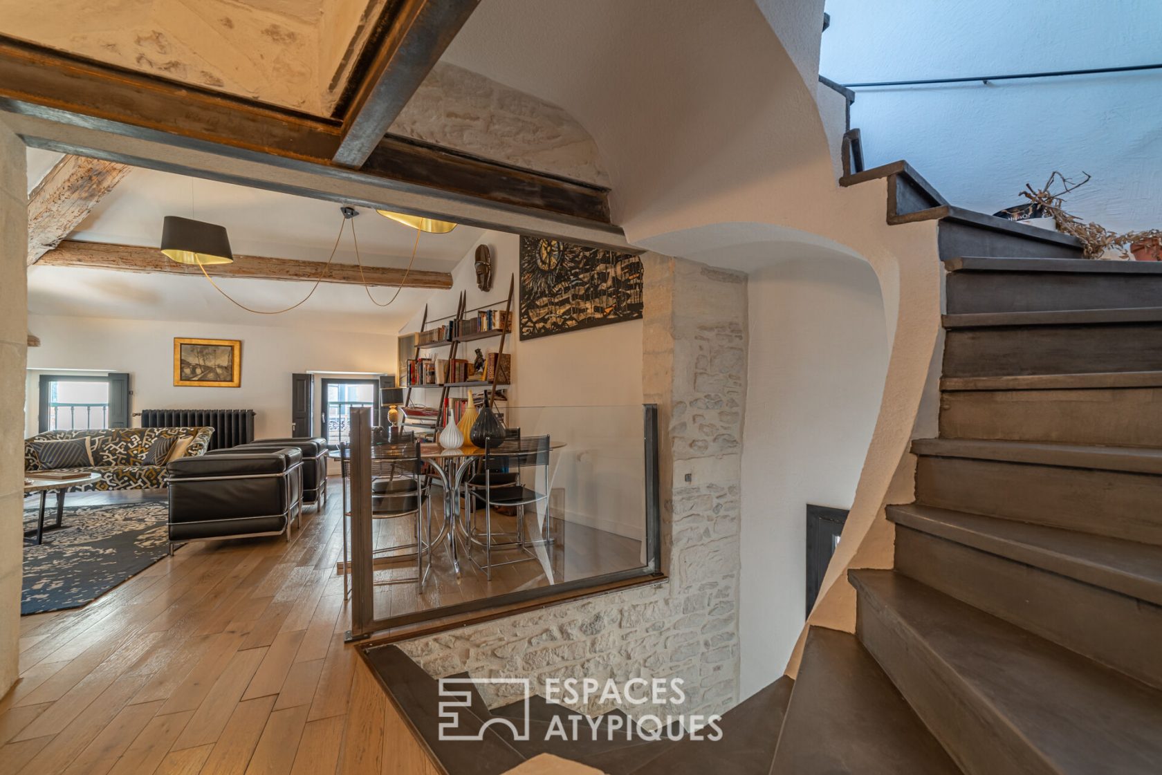 House in the heart of town with terrace
