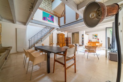 La singulière maison des vendangeurs