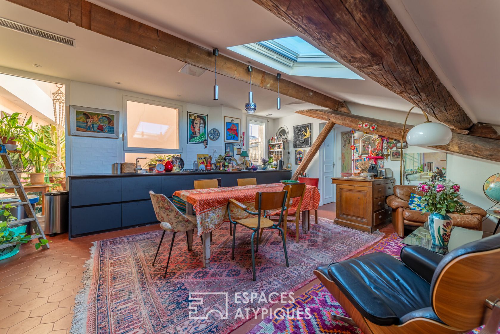 Apartment with terrace at the quais de la Fontaine