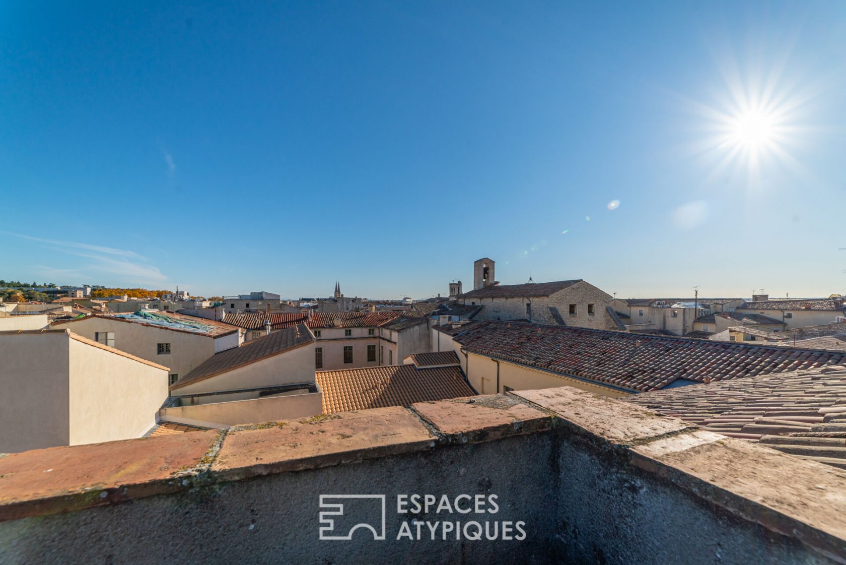 Apartment with terrace at the quais de la Fontaine