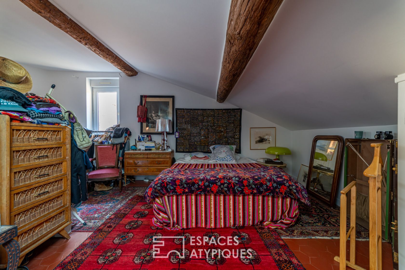 Apartment with terrace at the quais de la Fontaine