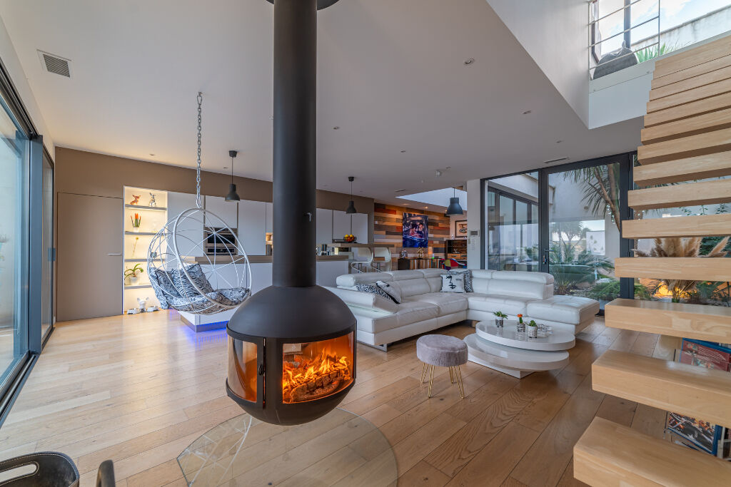 Sublime villa-loft with swimming pool