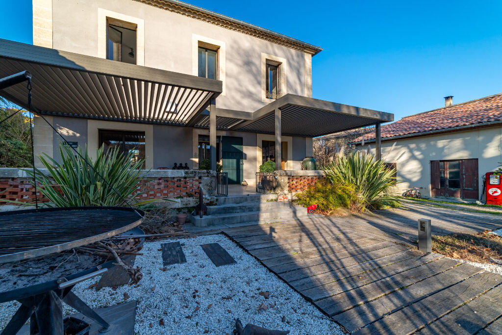 Exceptional mansion with outbuildings