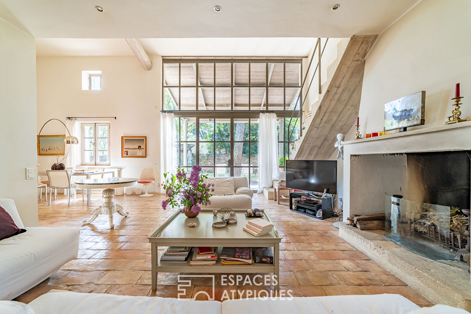 Timeless architect’s villa in the Planete district
