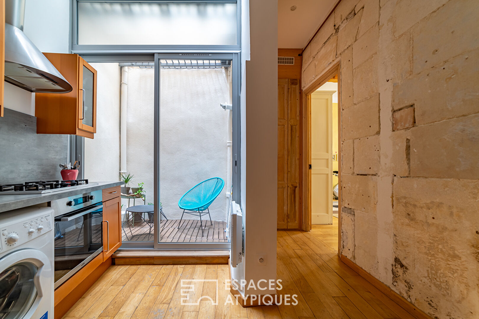 Nîmes Écusson, Superb 18th century apartment