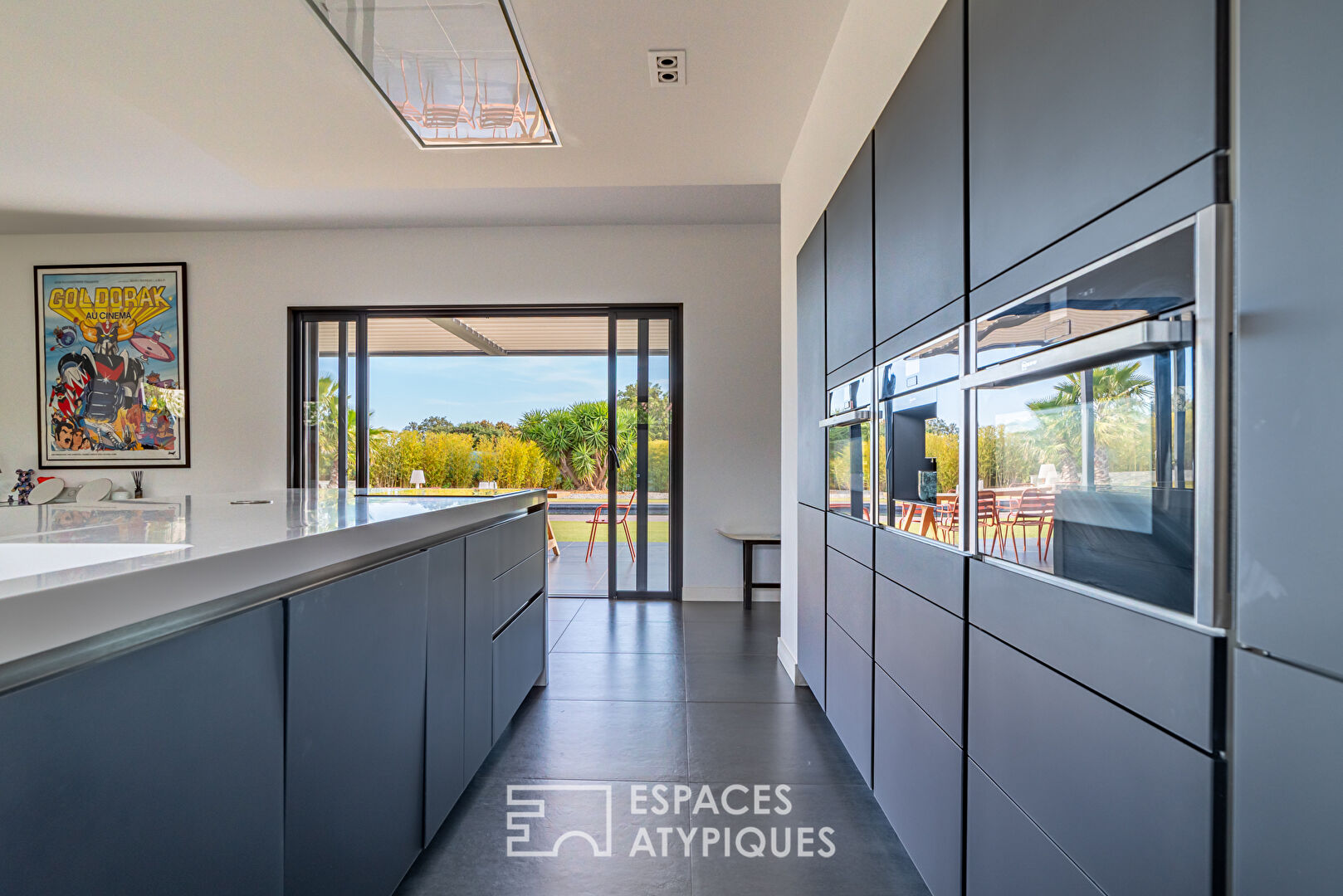 Très chic villa contemporaine aux portes de la Camargue