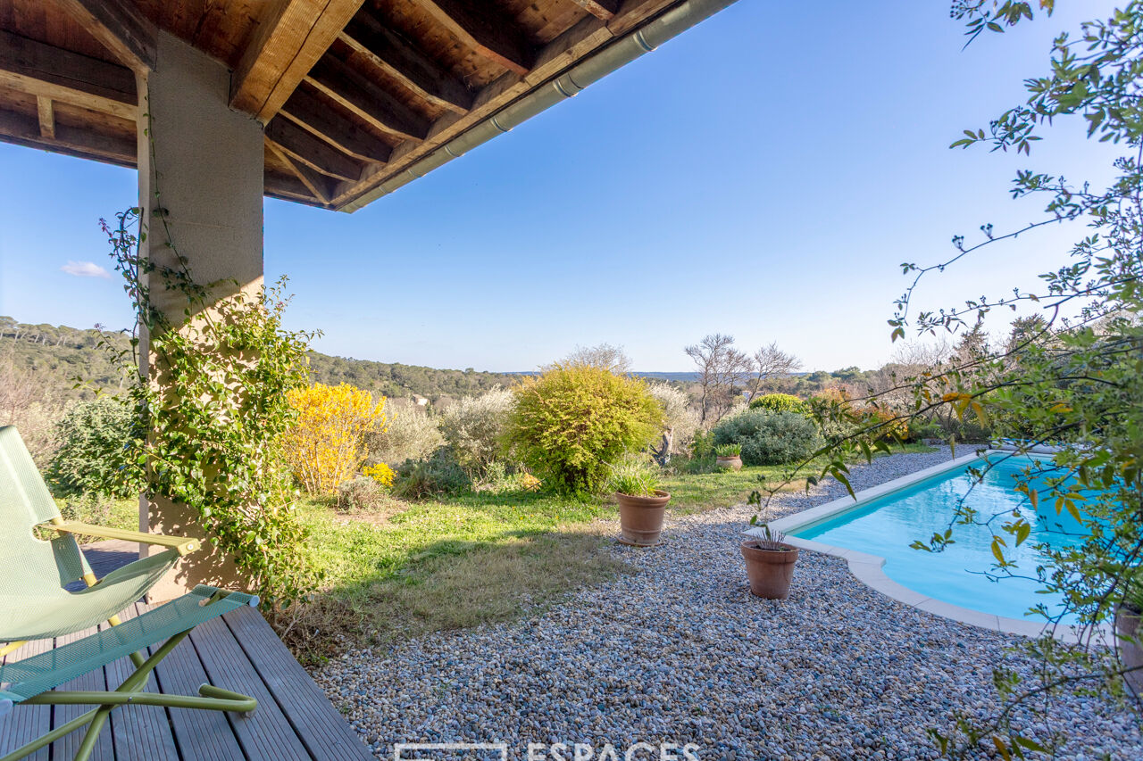 Uzès : une maison avec vue imprenable sur la nature